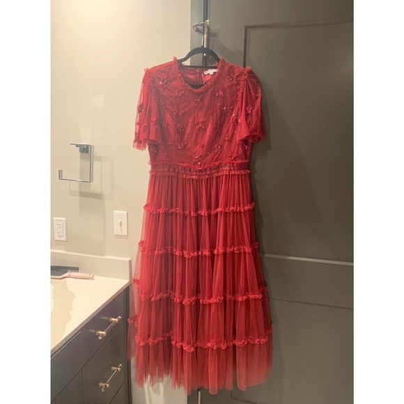 β€οΈ Large Red Anastasia Dress (Unlined Sleeves) - Ivy City Co. - Picture 4 of 6